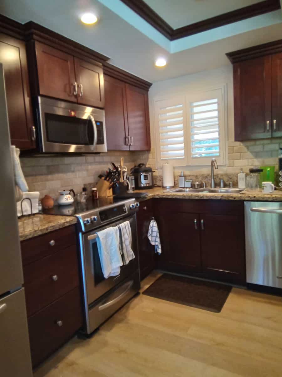 Kitchen Cabinets Painting Services near me